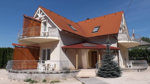   - Klassz Apartmanház Balatonfüred