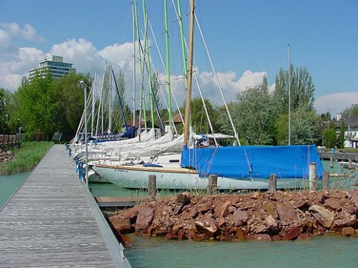 Balatonalmádi  - Almádi Yacht Club Kikötő Étterem