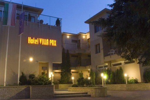   - Hotel Villa Pax Balatonalmádi